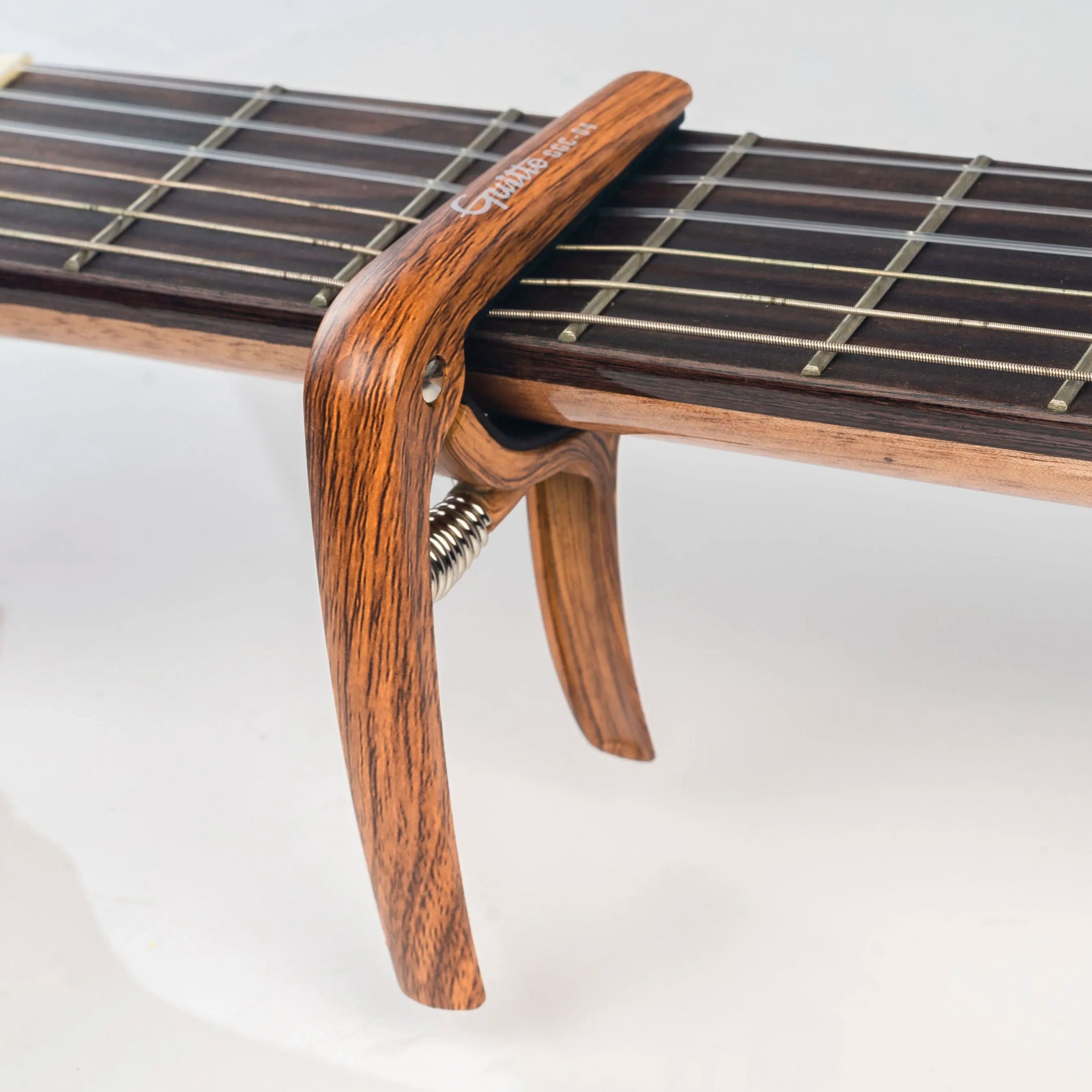 GUITTO GGC-04 Capotraste para  - Guitar Capo Clip avaliação e preço